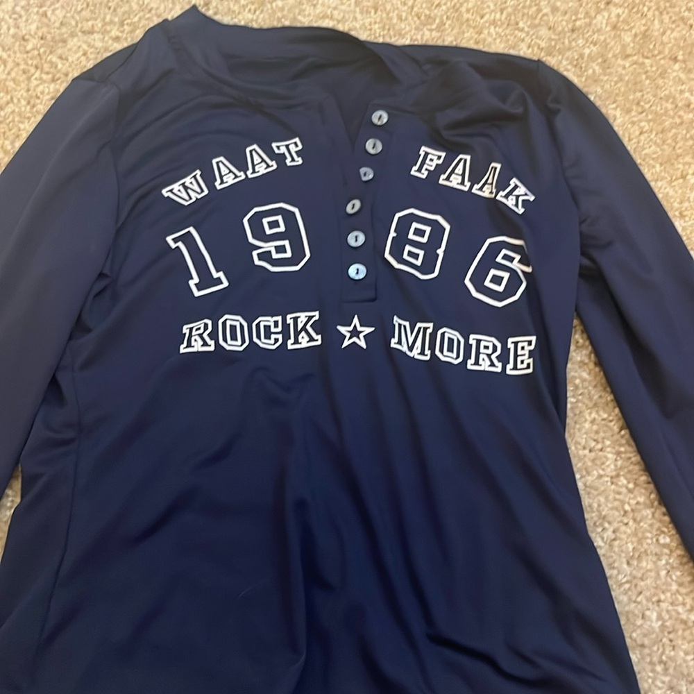Long Sleeve top